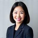 佐藤 綾子 - 販売部長